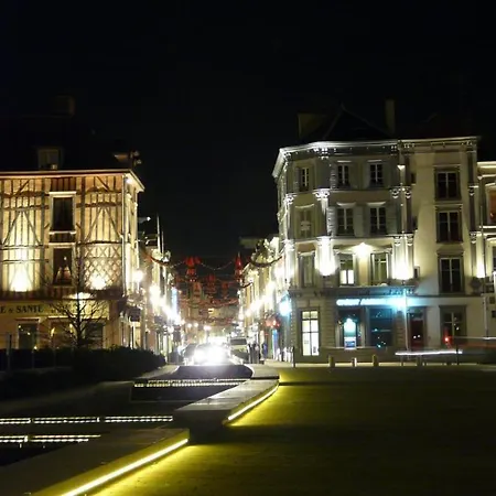 Le Petit Bouchon T3 Hypercentre De Rue Emile Zola